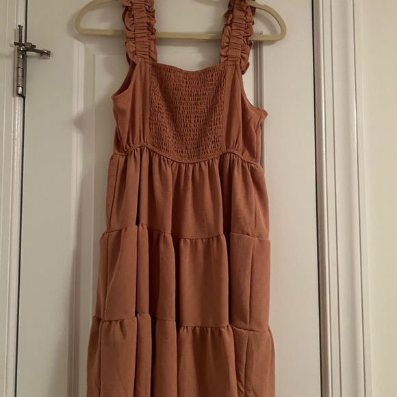 size small tiered dress rust color - Picture 1 of 3